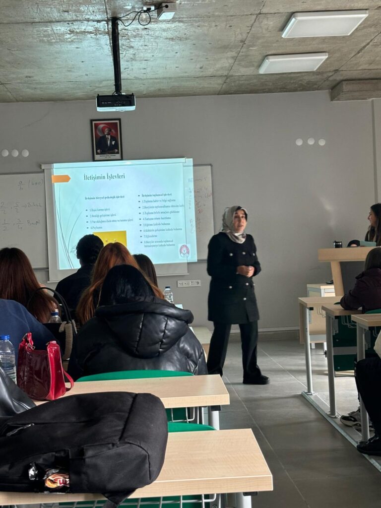 ÇMYO İletişim semineri