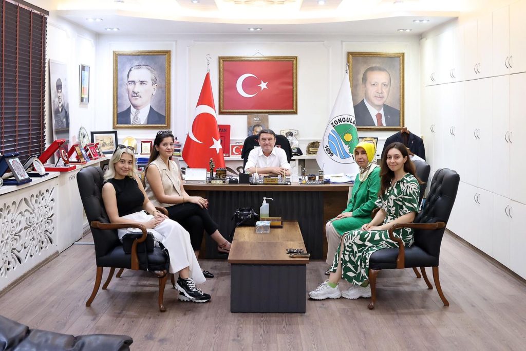 Psikologlar derneiğinin Zonguldak belediye Başkanı Tahsin Erdem'i ziyareti